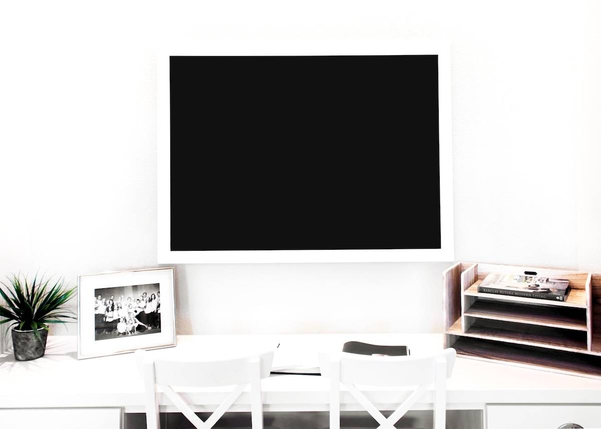 Digital calendar, desk, stationery - digital tools you can use.