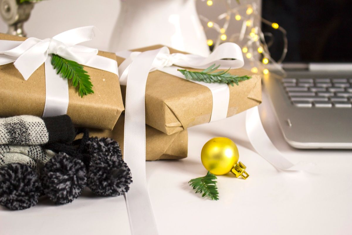 Christmas presents - items to add to your Christmas planner.